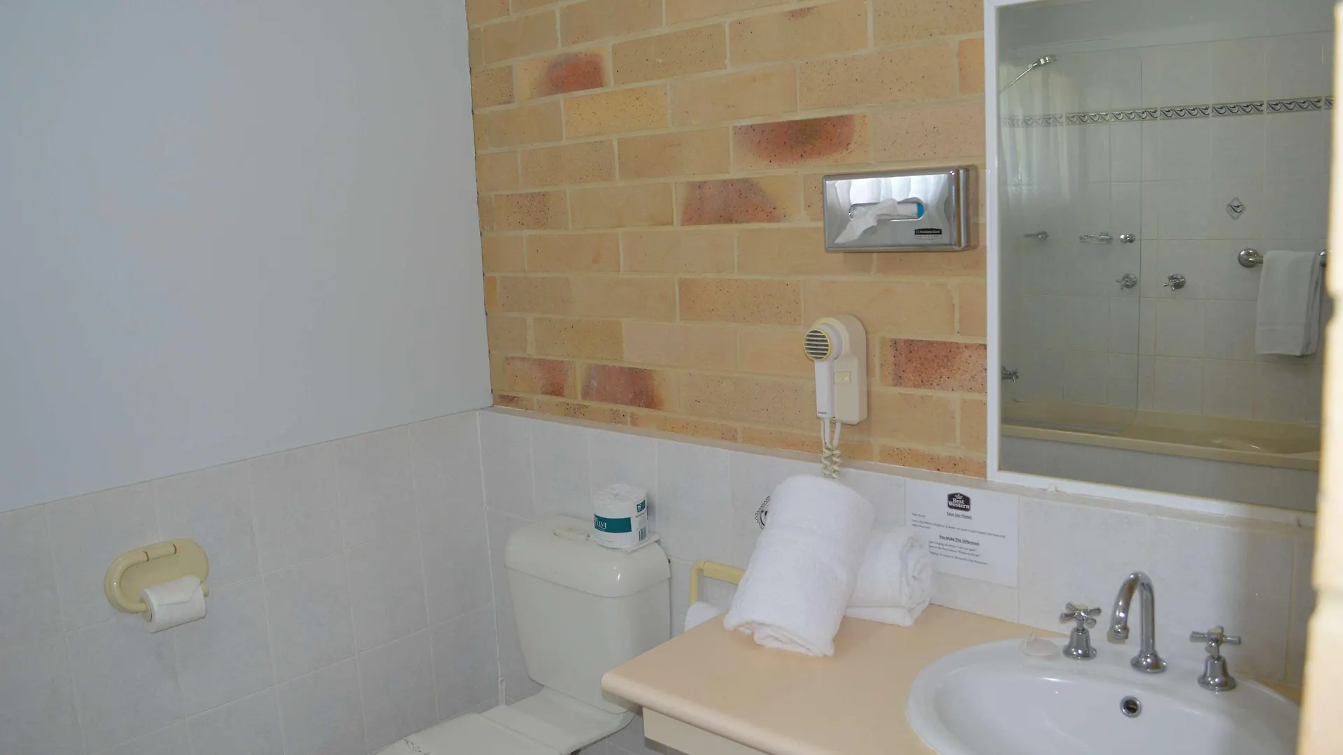 Best Western Ambassador Motor Lodge Hervey Bay 3*,