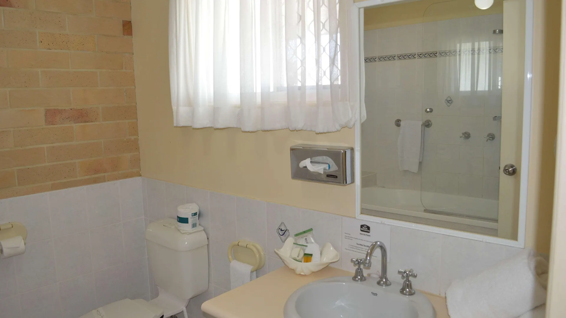 *** Motell Best Western Ambassador Motor Lodge Hervey Bay Australien